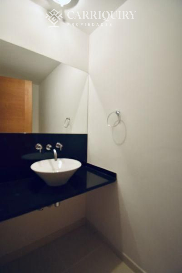 Apartamento ID.381/Espectacular-Apartamento-con-vista-al-mar - Apartamento en venta SEASONS TOWER Playa Mansa 2 dormitorios