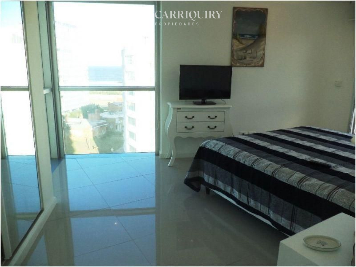 Apartamento ID.4599 - Apartamento en alquiler Playa Brava 3 dormitorios