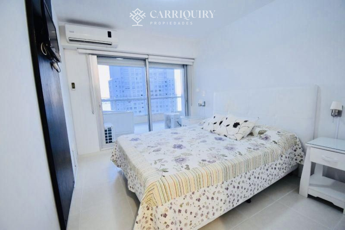 Apartamento ID.4640 - Apartamento en venta Playa Mansa 2 dormitorios