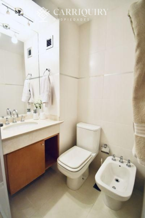 Apartamento ID.546/Miami-Boulevard-de-dos-dormitorio-en-Venta,-Apartamento-frente-al-mar-en-playa-mansa - Apartamento en alquiler temporario Playa Mansa 2 dormitorios