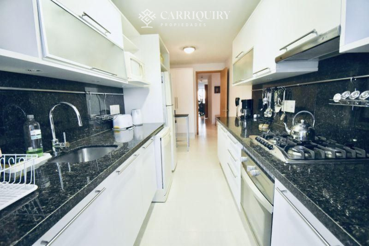 Apartamento ID.546/Miami-Boulevard-de-dos-dormitorio-en-Venta,-Apartamento-frente-al-mar-en-playa-mansa - Apartamento en alquiler temporario Playa Mansa 2 dormitorios