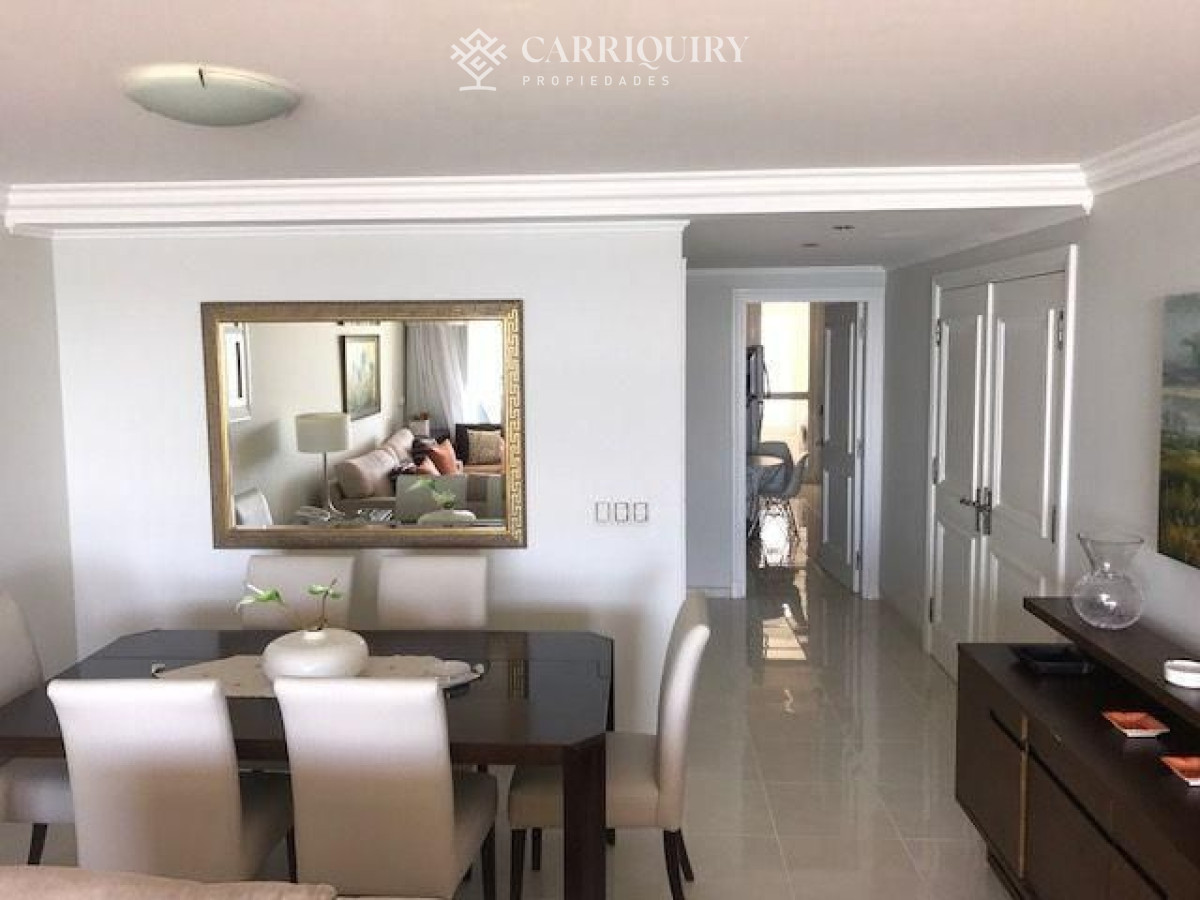 Apartamento ID.954/Venta-y-alquiler-de-departamento-esquinero-de-tres-dormitorios-mas-dependencia-de-servicio,-Torre-LE-PARC,-playa-Brava.-Punta-del-Este - Apartamento en alquiler temporario Playa Mansa 3 dormitorios