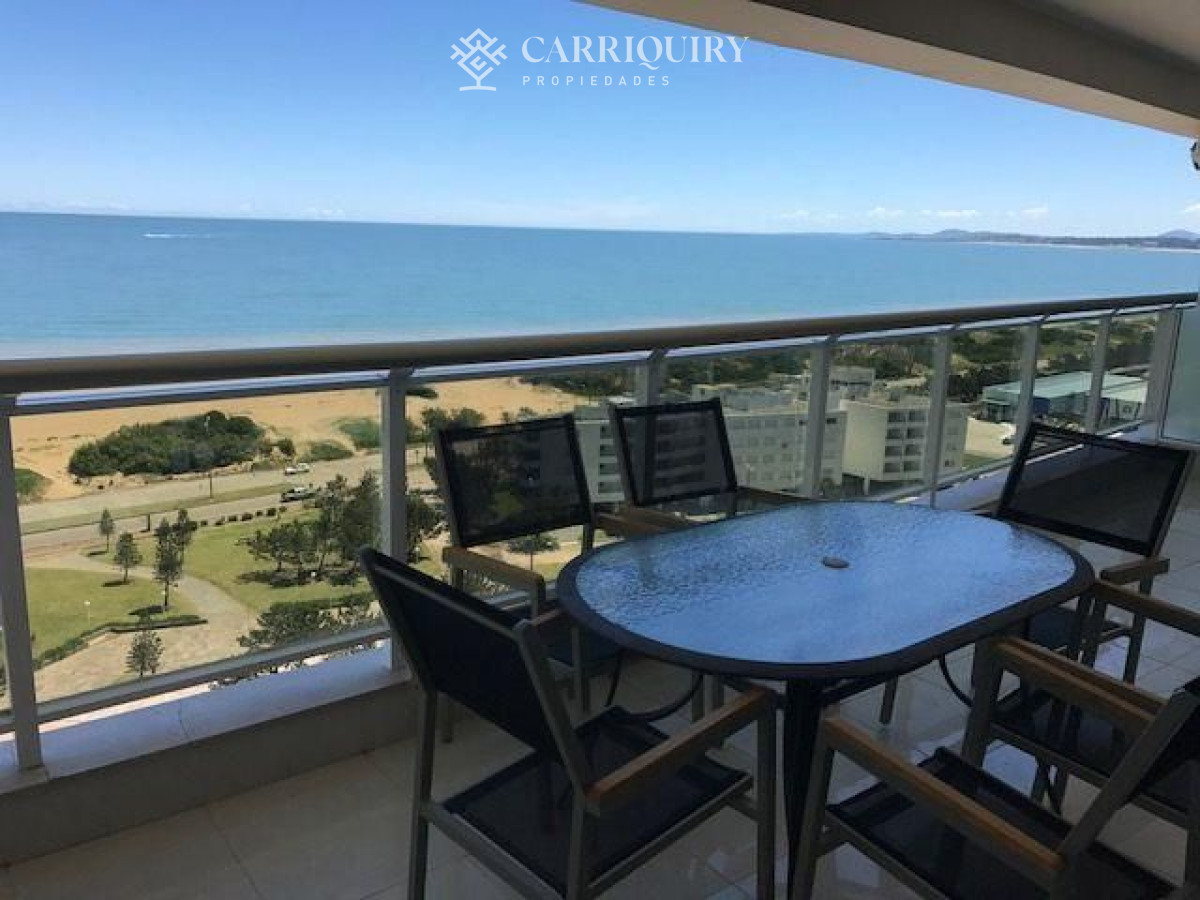 Apartamento ID.954/Venta-y-alquiler-de-departamento-esquinero-de-tres-dormitorios-mas-dependencia-de-servicio,-Torre-LE-PARC,-playa-Brava.-Punta-del-Este - Apartamento en alquiler temporario Playa Mansa 3 dormitorios