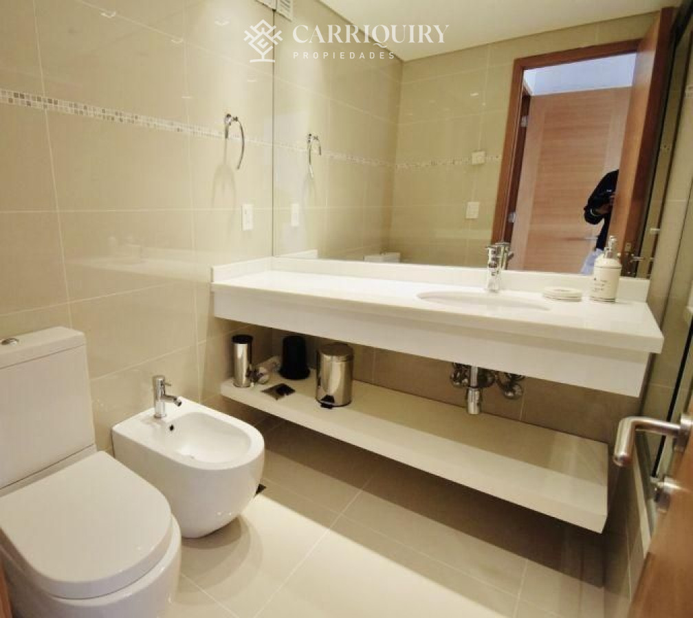 Apartamento ID.95/Moderno-Apartamento-de-Tres-Dormitorios-en-Primera-Linea,-Playa-Brava - Apartamento en alquiler temporario Playa Mansa 2 dormitorios SUNRISE TOWER