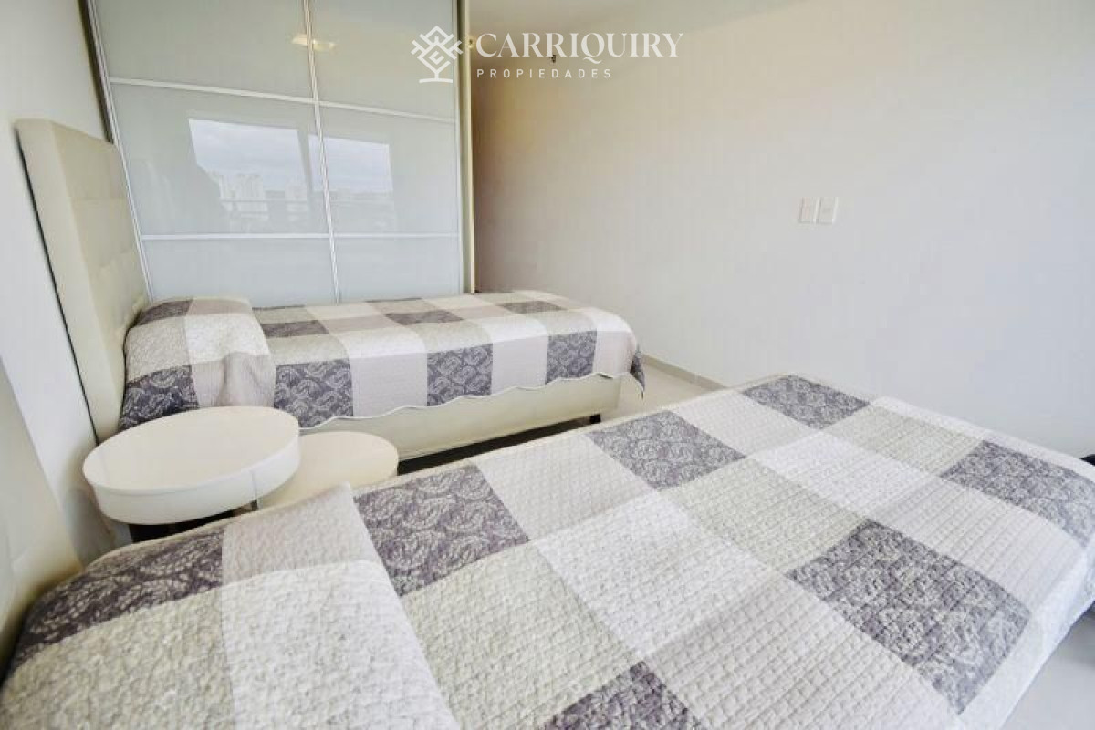 Apartamento ID.95/Moderno-Apartamento-de-Tres-Dormitorios-en-Primera-Linea,-Playa-Brava - Apartamento en alquiler temporario Playa Mansa 2 dormitorios SUNRISE TOWER