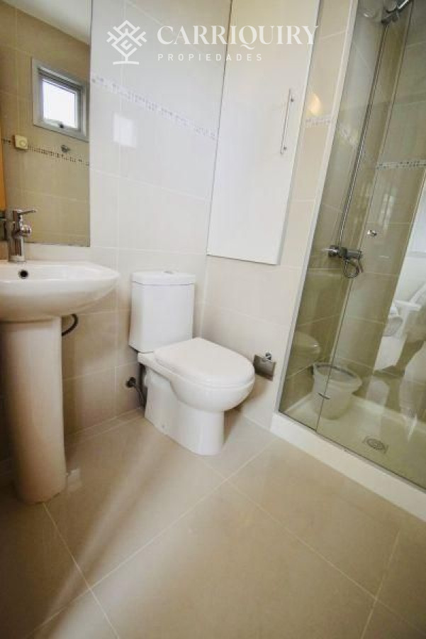 Apartamento ID.95/Moderno-Apartamento-de-Tres-Dormitorios-en-Primera-Linea,-Playa-Brava - Apartamento en alquiler temporario Playa Mansa 2 dormitorios SUNRISE TOWER