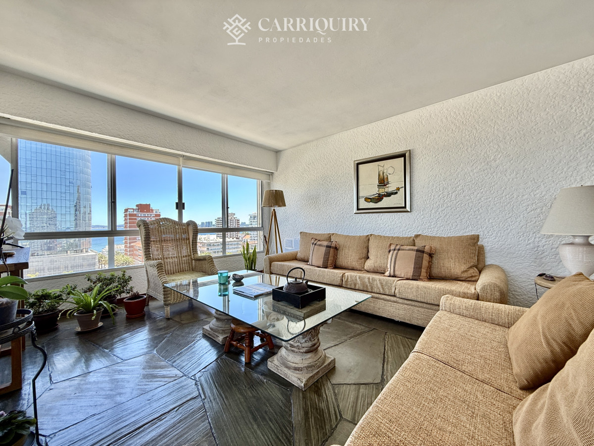 Apartamento ID.9247 - Amplio apartamento en venta con 3 dormitorios increibles vistas en el corazon de la peninsula