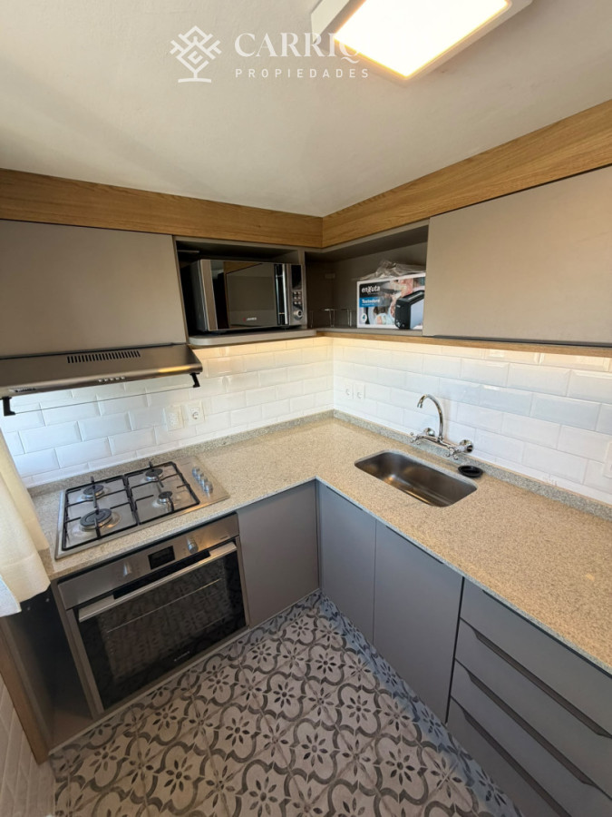 Apartamento ID.10688/Venta-Punta-del-este - Muy lindo duplex de 1 dormitorio y medio en alquiler anual en Playa Mansa