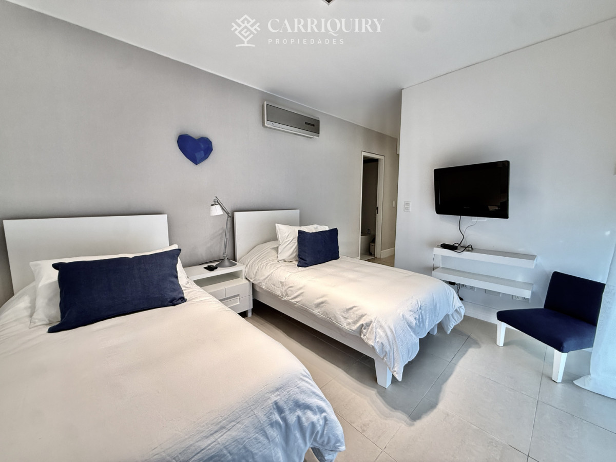 Apartamento ID.10183/-venta-MILLENIUM-TOWER-mansa-frente-al-mar-tres-suites-y-dependencias - Exclusivo Apartamento Frente al Mar en Brava, LE PARC ESQUINERO EN ALQUILER TEMPORARIO Punta del Este