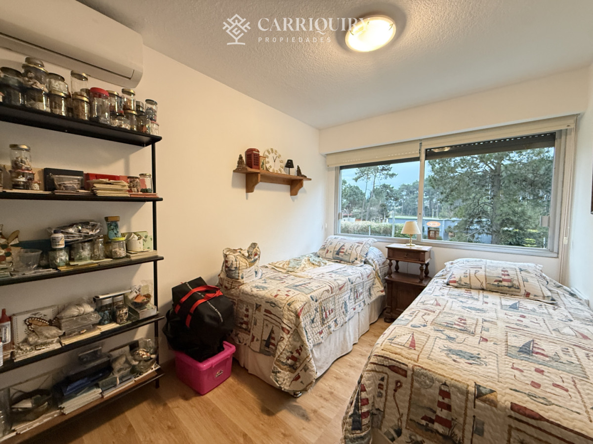 Apartamento ID.8407/Venta-apartamento-2-dormitorios-Punta-del-este - Apartamento en venta de 4 dormitorios y 3 baños en Punta del Este