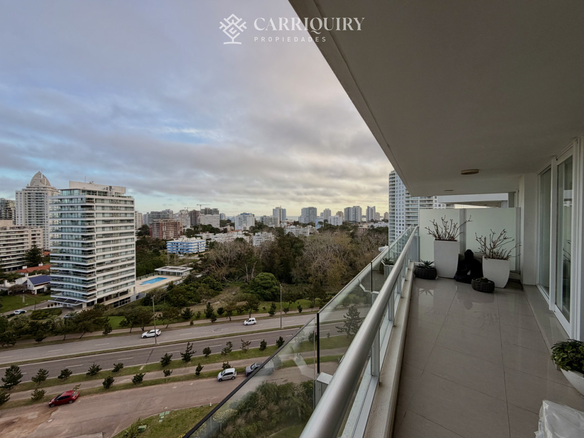 Apartamento ID.10154 - ESQUINERO 4 DORMITORIOS EN SUITE PISO ALTO EN VENTA TORRE ONE 