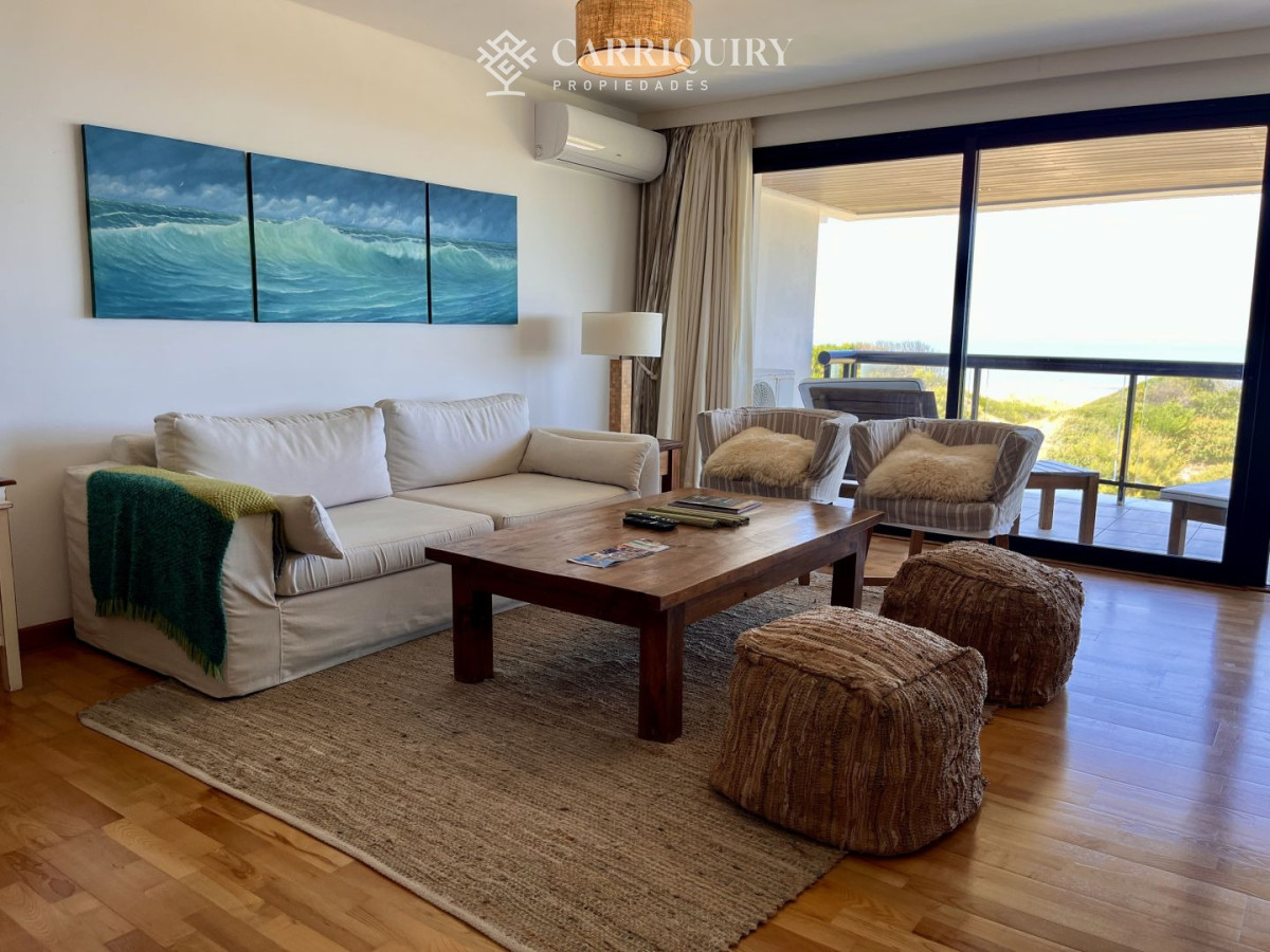 Apartamento ID.10640 - Apartamento en venta Arenas Blancas Punta del Este - 2 dormitorios frente al mar