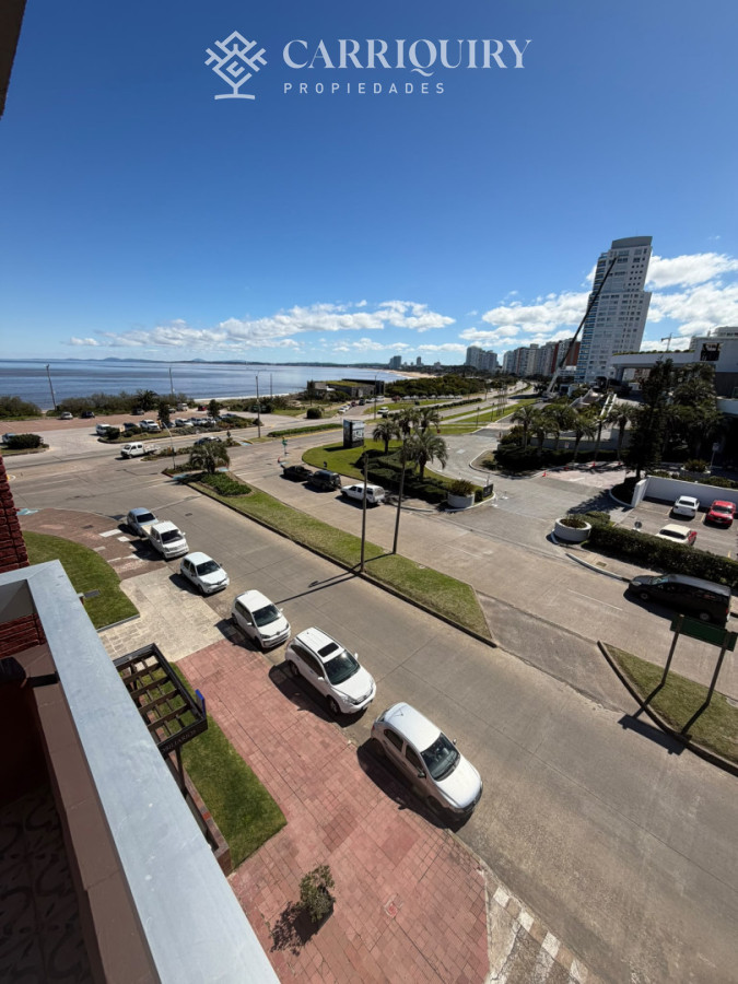 Apartamento ID.10688/Venta-Punta-del-este - Muy lindo duplex de 1 dormitorio y medio en alquiler anual en Playa Mansa