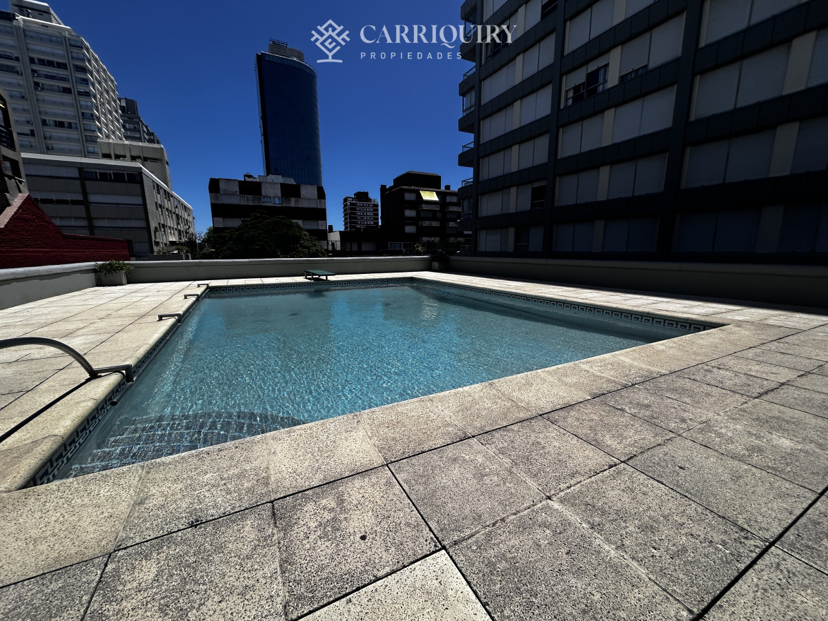 Apartamento ID.9247 - Amplio apartamento en venta con 3 dormitorios increibles vistas en el corazon de la peninsula