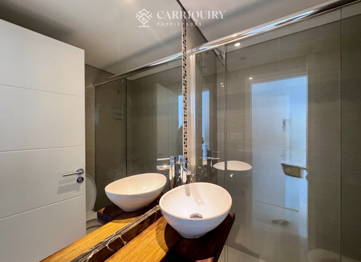 Apartamento ID.10517/Excelente-apartamento-en-alquiler-frente-al-mar-en-playa-mansa!- - APARTAMENTO ESQUINERO EN VENTA 3 DORMITORIOS EN SUITE EN CASINO TOWER 
