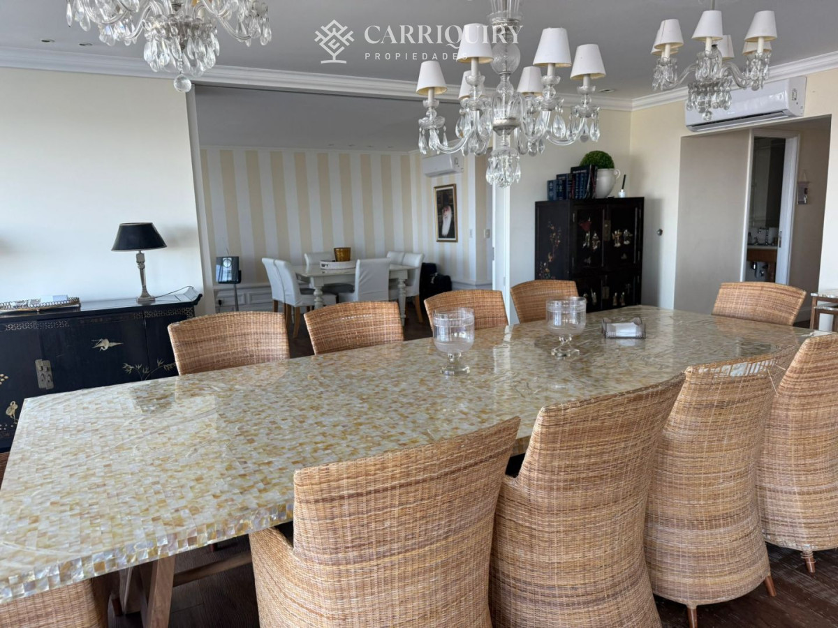Apartamento ID.10626/Apartamentos-en-Venta--Carriquiry--Propiedades - Apartamento en venta de 4 dormitorios en Playa Brava, Punta del Este - Le Parc II