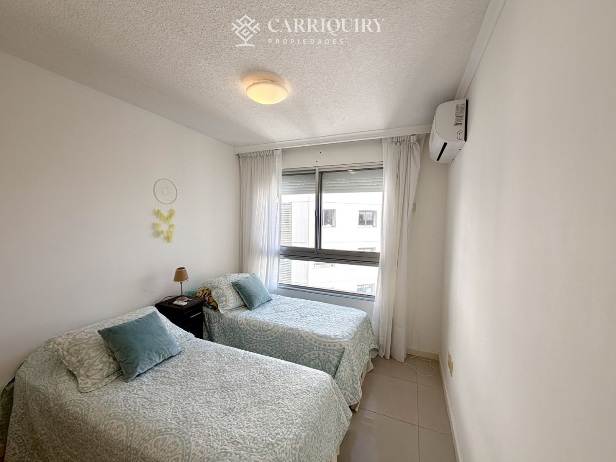 Apartamento ID.10153 - PENTH HOUSE EN VENTA EDIFCIO OCEAN DRIVE PUNTA DEL ESTE 2 DORMITORIOS Y GRAN BARABACOA