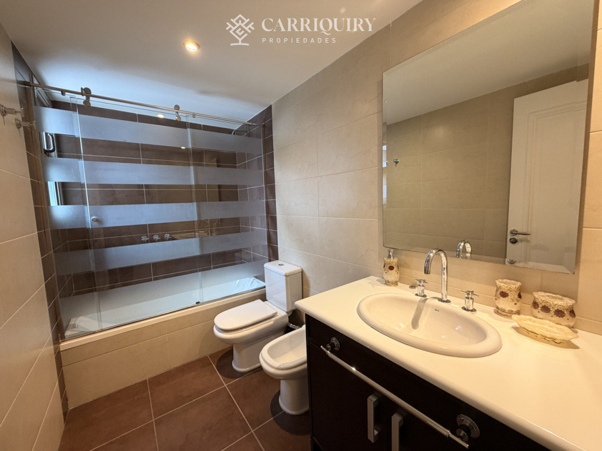 Apartamento ID.10270 - APARTAMENTO ESQUINERO 4 SUITES EN TORRE DE CATEGORIA PLAYA BRAVA