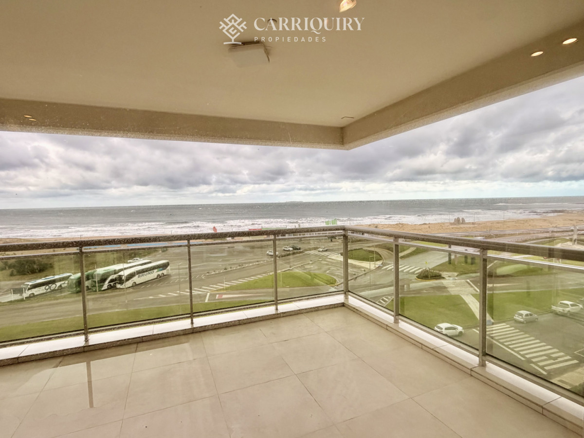 Apartamento ID.10270 - APARTAMENTO ESQUINERO 4 SUITES EN TORRE DE CATEGORIA PLAYA BRAVA