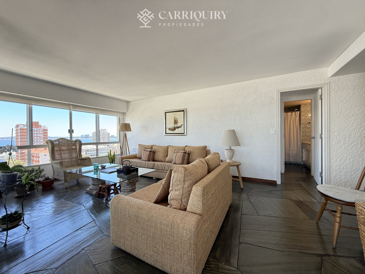 Apartamento ID.9247 - Amplio apartamento en venta con 3 dormitorios increibles vistas en el corazon de la peninsula