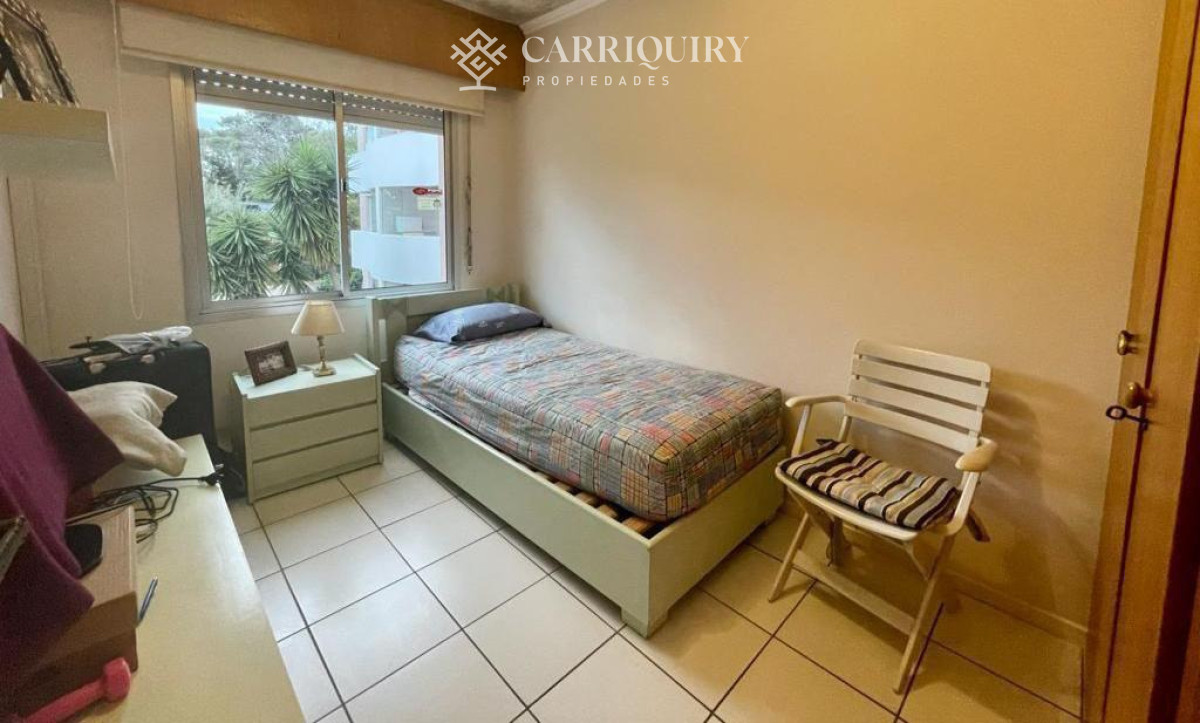 Apartamento ID.10560 - OPORTUNIDAD APARTAMENTO DE 3 DORMITORIOS A 100 MTS DE PLAYA MANSA 