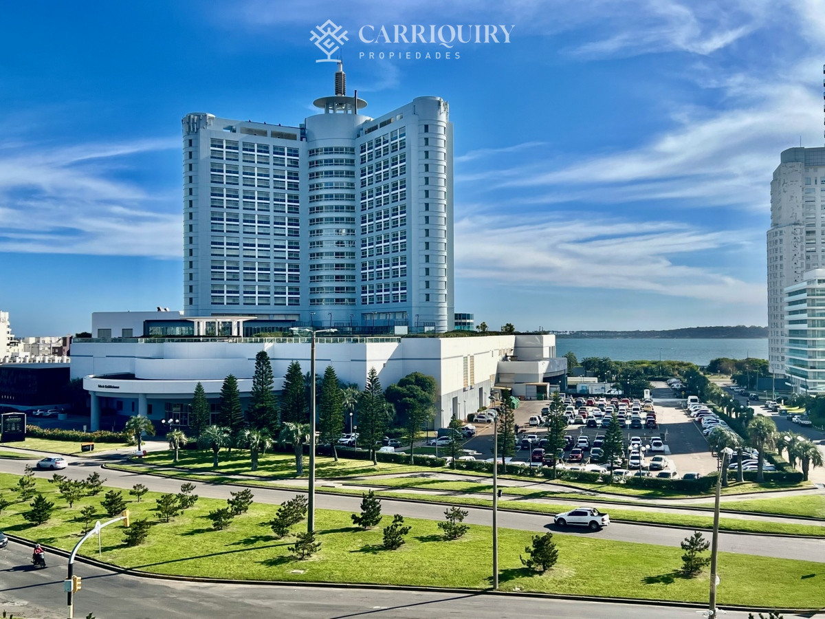 Apartamento ID.6965/Apartamento-en-alquiler-temporario-Playa-Mansa-2-dormitorios-SUNRISE-TOWER - ALQUILER TEMPORARIO APARTAMENTO 2 DORMITORIOS Y DEPENDECIA CASINO TOWER PLAYA MANSA