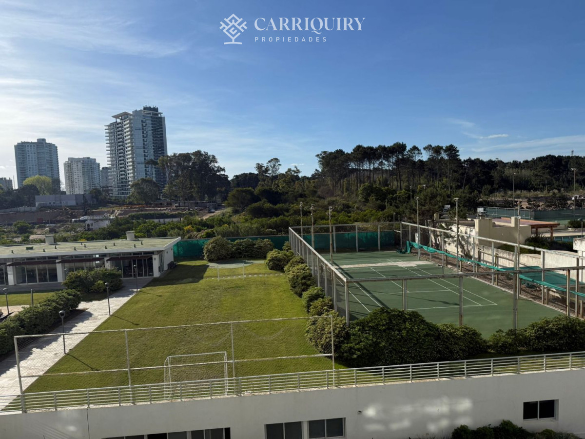 Apartamento ID.10626/Apartamentos-en-Venta--Carriquiry--Propiedades - Apartamento en venta de 4 dormitorios en Playa Brava, Punta del Este - Le Parc II