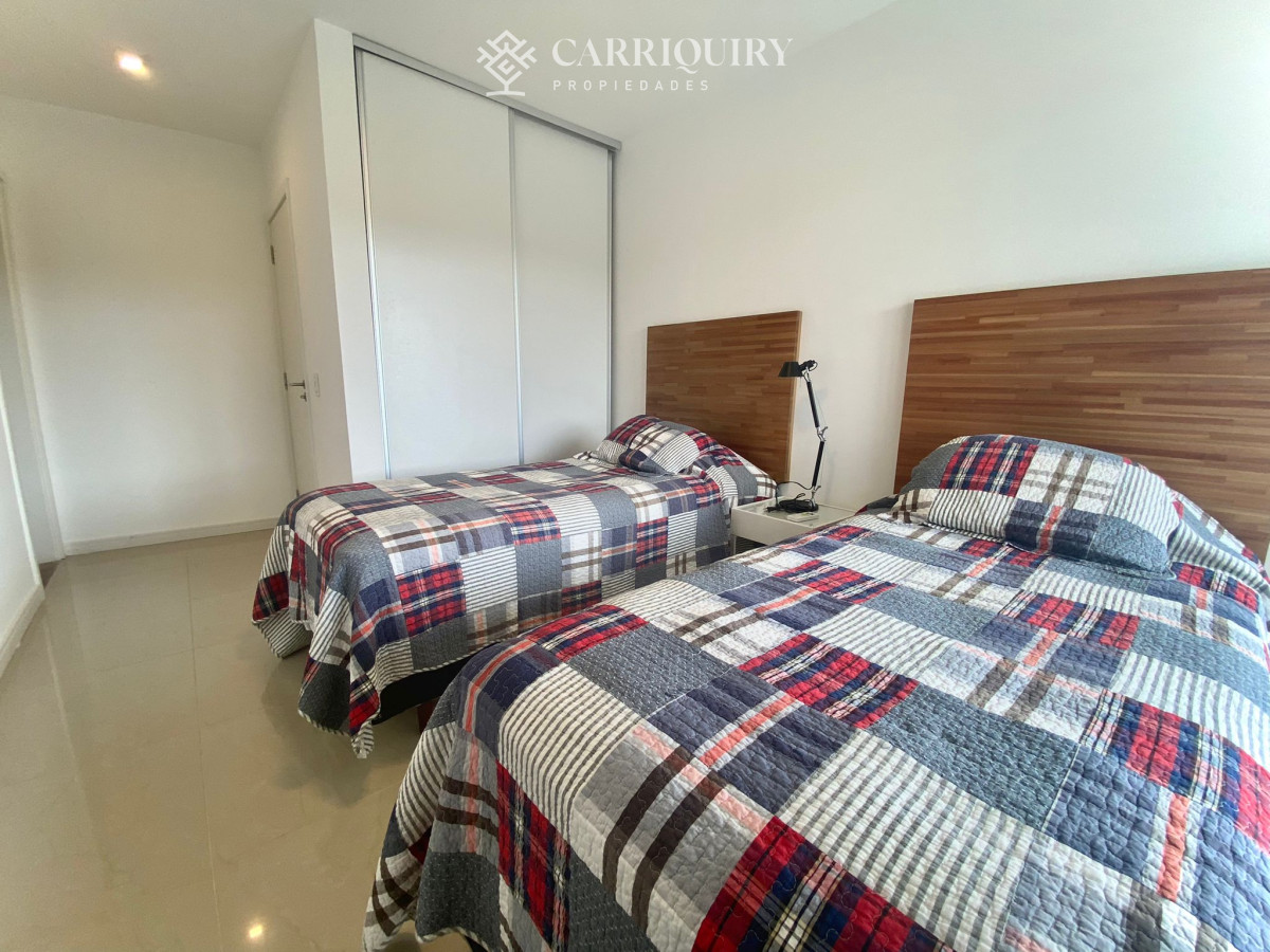 Apartamento ID.5294/Apartamento-3-dormitorios-playa-mansa,-todos-los-servicios- - Departamento en venta 3 dormitorios en suite 