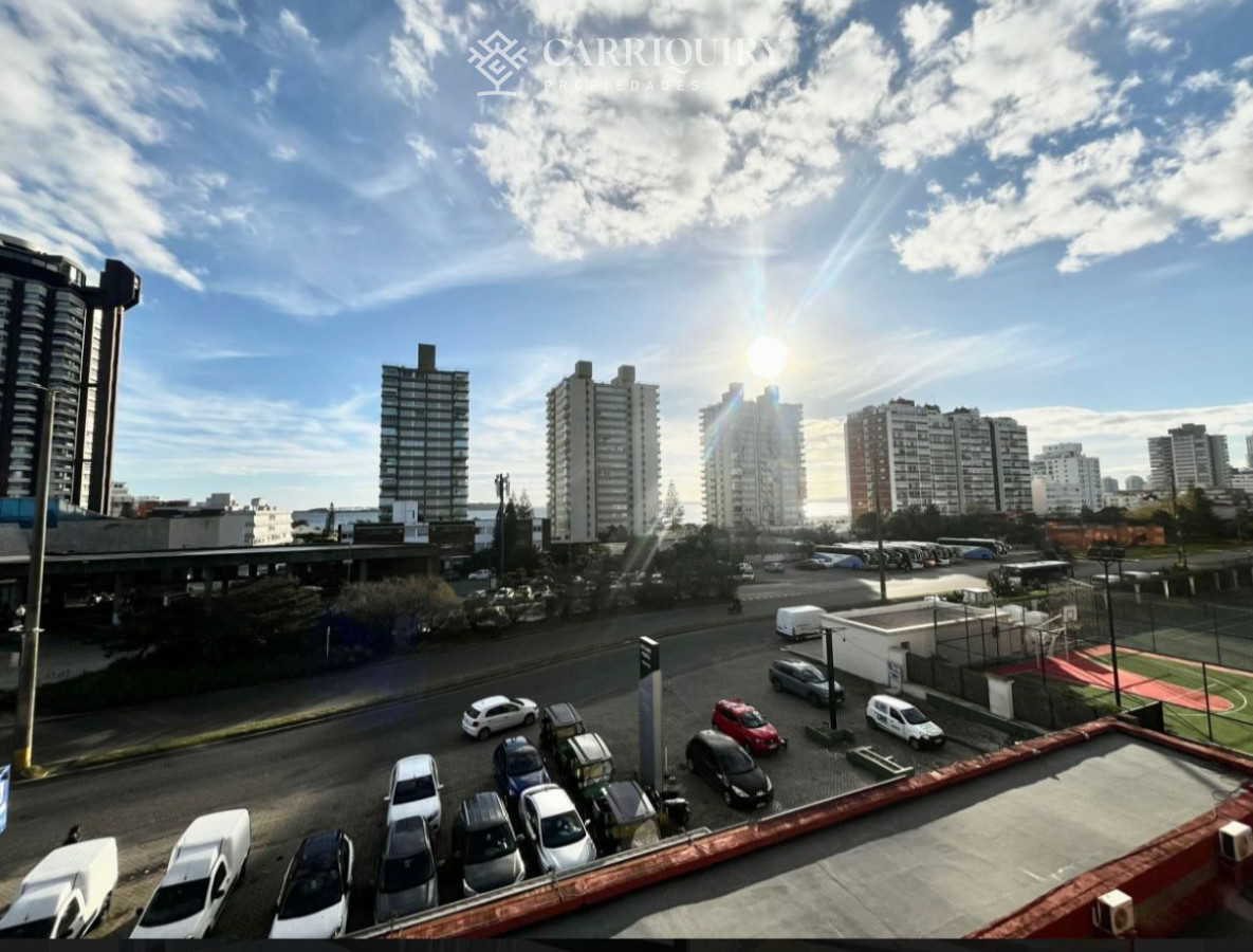 Apartamento ID.9660 - Apartamento de 3 dormitorios en primera linea 