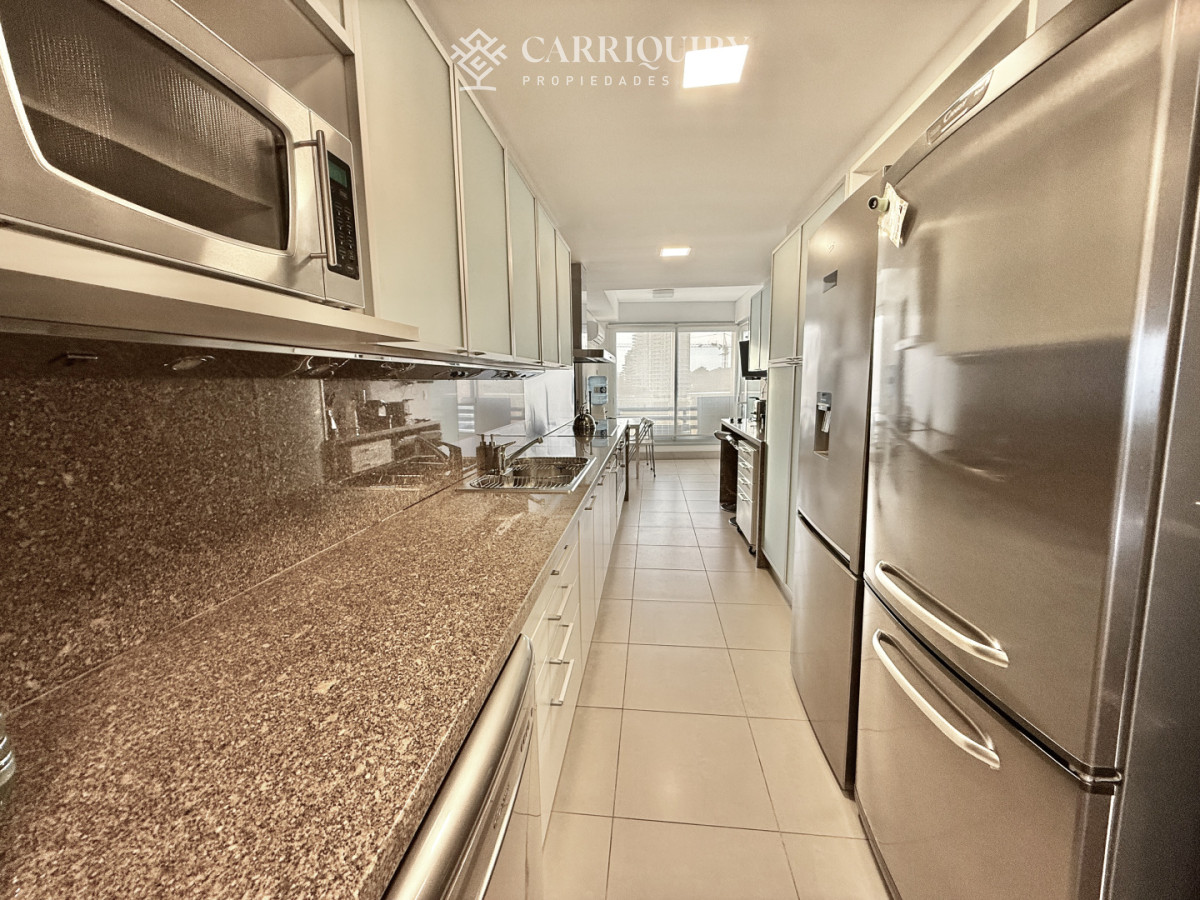 Apartamento ID.10183/-venta-MILLENIUM-TOWER-mansa-frente-al-mar-tres-suites-y-dependencias - Exclusivo Apartamento Frente al Mar en Brava, LE PARC ESQUINERO EN ALQUILER TEMPORARIO Punta del Este