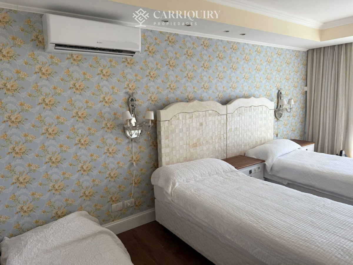 Apartamento ID.10626/Apartamentos-en-Venta--Carriquiry--Propiedades - Apartamento en venta de 4 dormitorios en Playa Brava, Punta del Este - Le Parc II