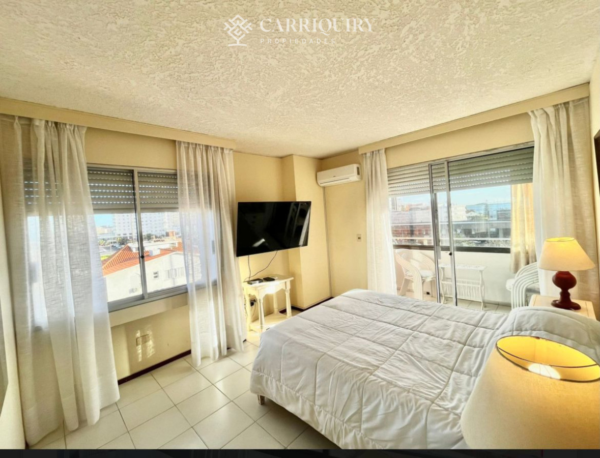 Apartamento ID.9660 - Apartamento de 3 dormitorios en primera linea 