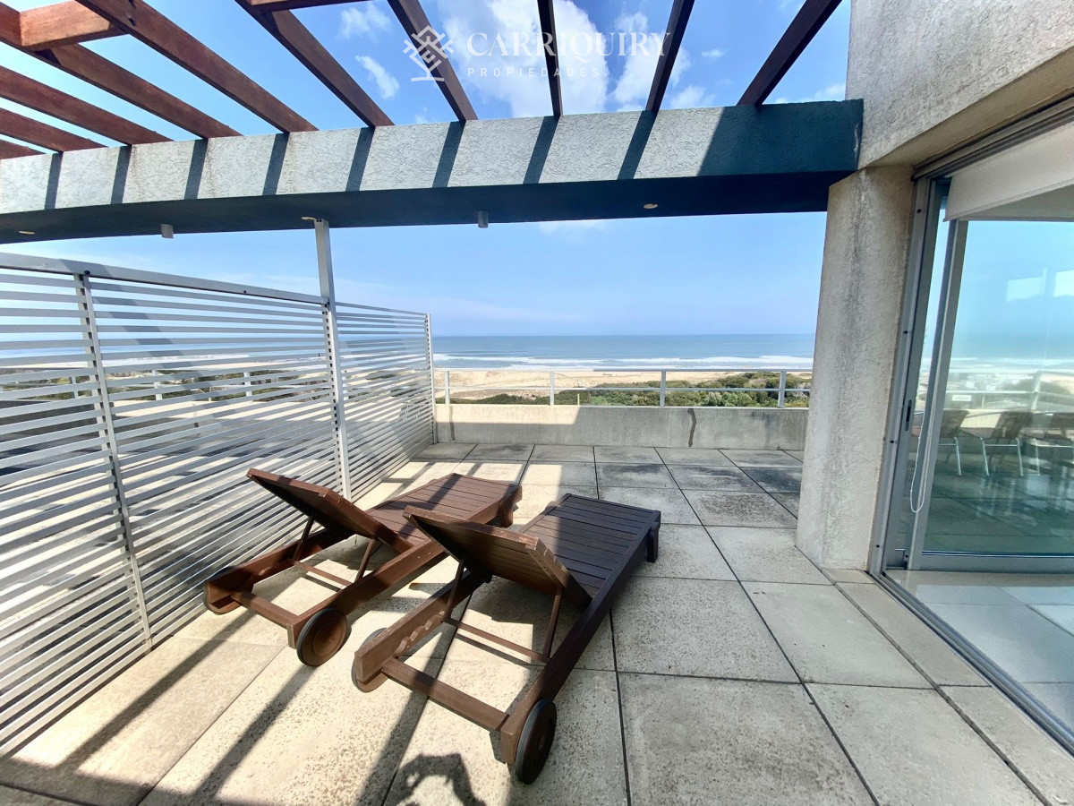 Apartamento ID.5294/Apartamento-3-dormitorios-playa-mansa,-todos-los-servicios- - Departamento en venta 3 dormitorios en suite 