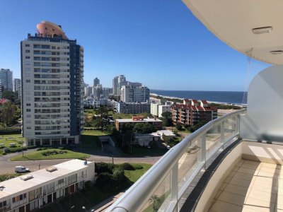 Alquiler temporario de Apartamento 3 DORMITORIOS en Playa Brava, Punta del Este 
