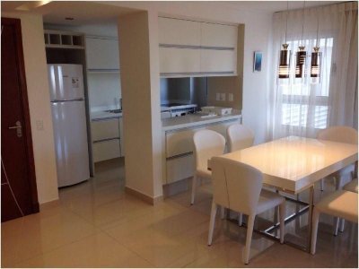 Apartamento en alquiler temporario Playa Mansa 2 dormitorios
