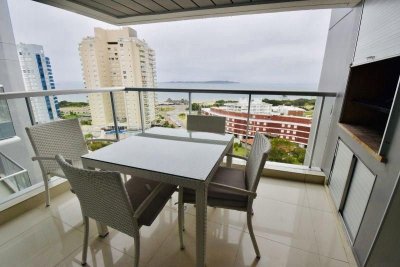 Apartamento en alquiler temporario Playa Mansa 2 dormitorios
