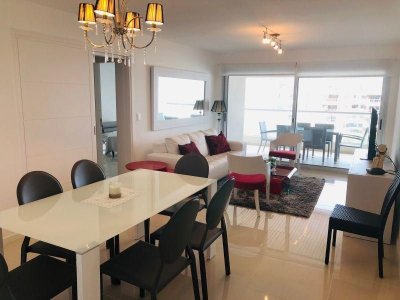 Apartamento en alquiler temporario Playa Brava 3 dormitorios ICON TOWER