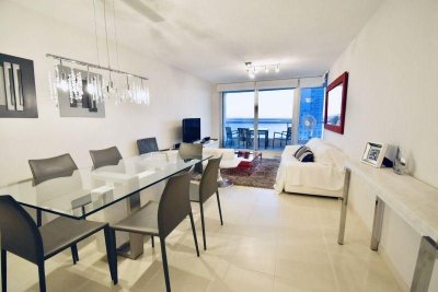 Apartamento en alquiler temporario Playa Mansa 2 dormitorios