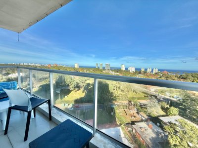Elegante apartamento de 3 dormitorios punta del este.
