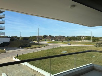 Apartamento en Blue Bird a la Venta 4 DORMITORIOS en Playa Brava, Punta del Este