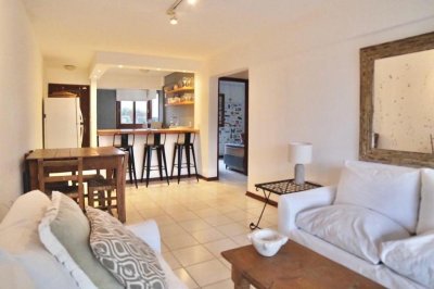 Apartamento en alquiler de 2 dormitorios y 2 baños en La Barra