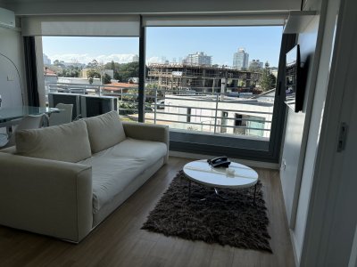 Apartamento en alquiler temporario Playa Mansa 2 dormitorios