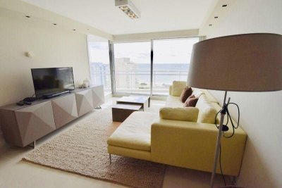 Apartamento en alquiler temporario Playa Mansa 2 dormitorios SUNRISE TOWER