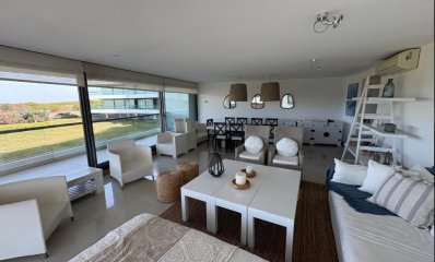 Apartamento en Blue Bird a la Venta 4 DORMITORIOS en Playa Brava, Punta del Este