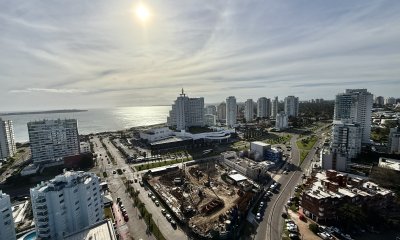 OPORTUNIDAD APARTAMENTO 2 DORMITORIOS EN TORRE DE CATEGORIA CON EXELENT VISTA Y TODOS LOS SERVICIOS