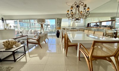 EXCLUSIVO APARAMENTO EN PRIMERA LINEA PLAYA BRAVA COMPLEJO SILENTE 3 DORMITORIOS EN SUITE MAS SERVICIO