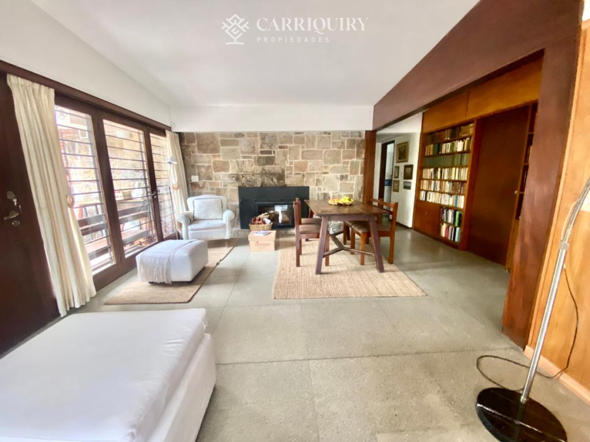 Casa ID.343/Venta-de-Casa-3-DORMITORIOS-en-Pinares,-Punta-del-Este - Casa en alquiler temporario Playa Mansa 3 dormitorios