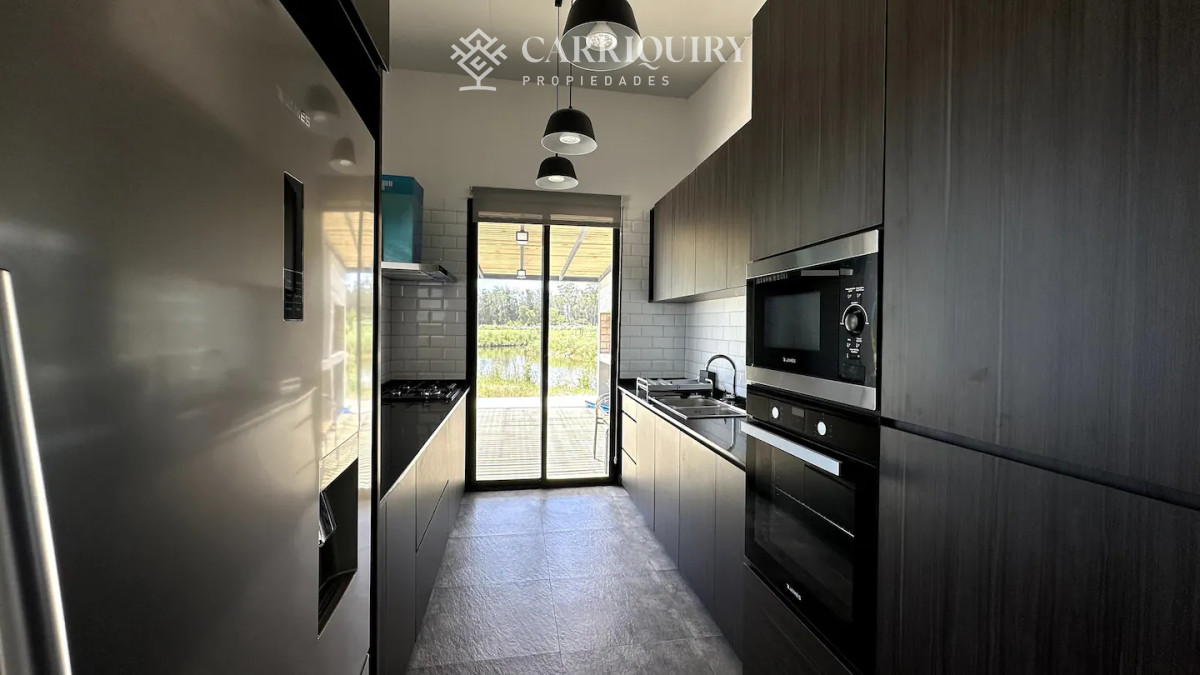 Casa ID.9094 - Oportuidad!!! Casa en venta Barrio privado a minutos de la barra, 3 dormitiorios, increible entorno