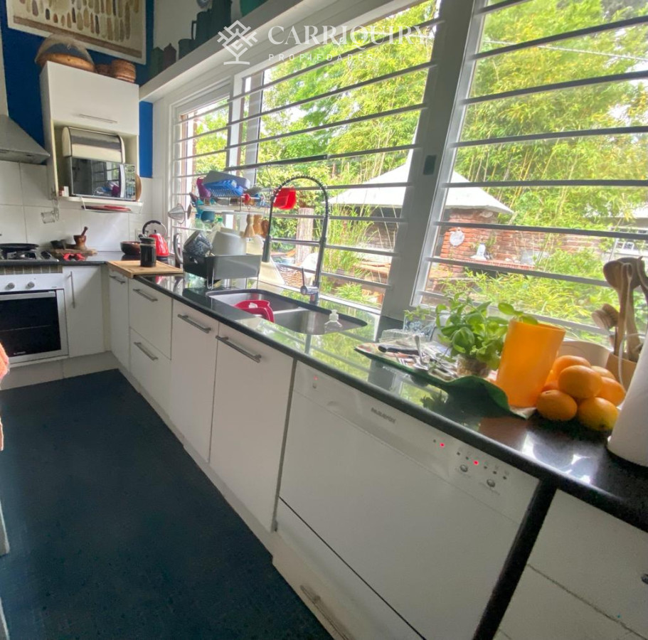 Casa ID.343/Venta-de-Casa-3-DORMITORIOS-en-Pinares,-Punta-del-Este - Casa en alquiler temporario Playa Mansa 3 dormitorios