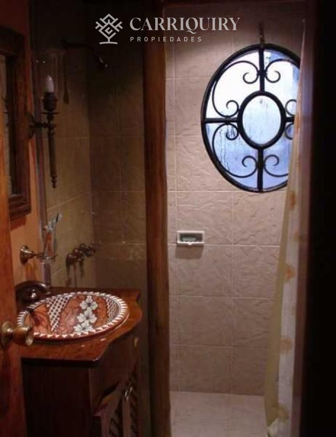 Casa ID.120/Casa-en-venta-Pinar-Del-Faro-5-dormitorios - Casa en alquiler temporario en Pinares, Playa Mansa 5 dormitorios